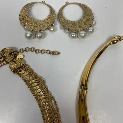 Goldtone Vintage Jewelry Lot - 2 necklaces and 1 pair of dangler earrings pierced