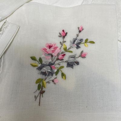 Lot of 31 vintage 1950's linen embroidered & embellished hankies - very soft and mostly stain free multicolored
