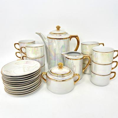 Ame des Pavillons Baudour Tea Set