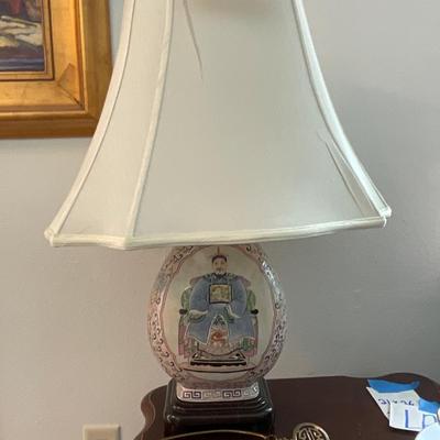 LR11-oriental lamp with additional harp and finial