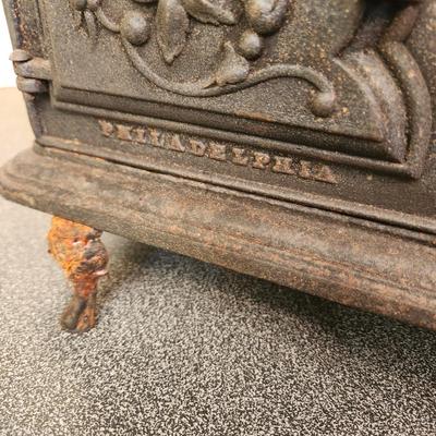 Little Willie Abbott & Noble Philadelphia Cast Iron Toy Stove missing 1 leg