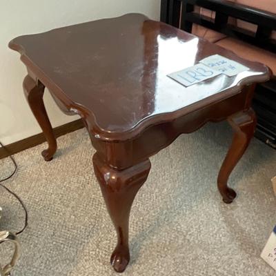 LR13-End Table