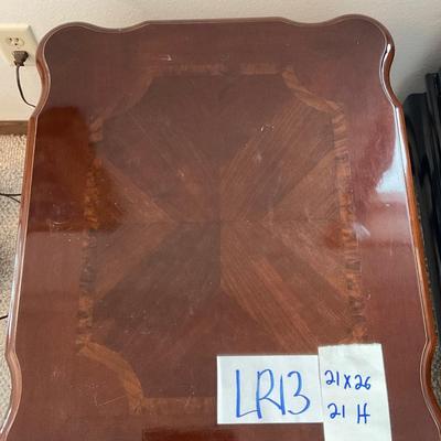 LR13-End Table