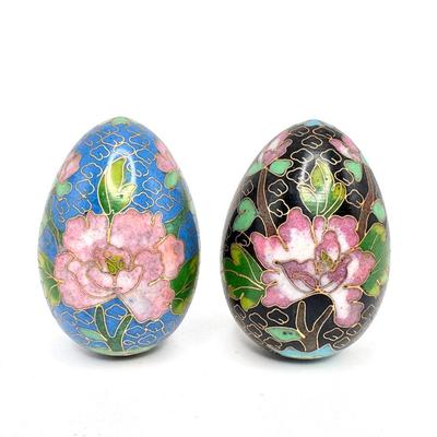 2 Wedgwood Egg Cups + 2 Vintage Cloissone Enamel Eggs