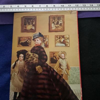 Kay Desmonde Color Book Of Dolls