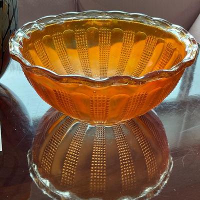 LR17-Imperial glass Marigold bowl, vintage plates, iridescent vase