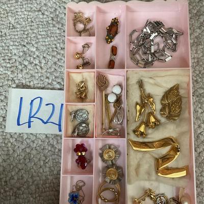 LR21-costume jewelry