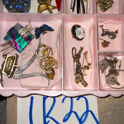 LR22-Costume Jewelry