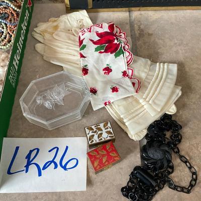 LR26-Women’s Accessories Lot