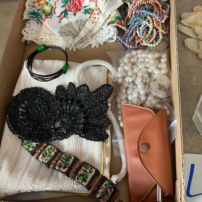LR26-Women’s Accessories Lot