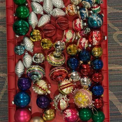 Vintage & Modern Christmas Decor and Wrapping Supplies