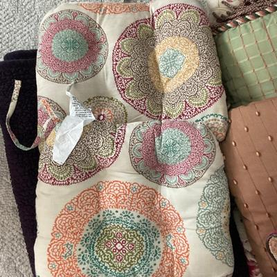 LR44-Pillows cushions etc