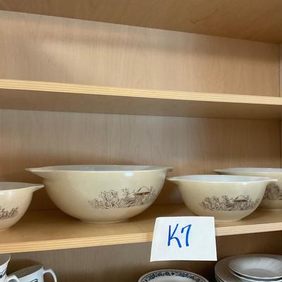 K7-Mushroom Pyrex Set