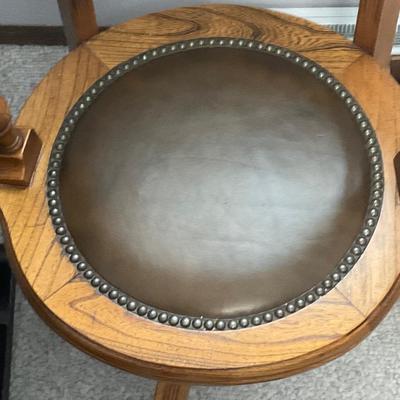 B12-Rolling Office Chair