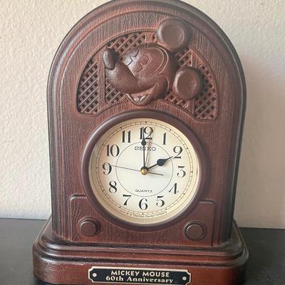Disney Mickey Mouse Clock