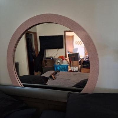 Rounded Mirror `24"