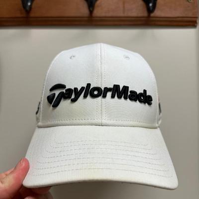 Men’s Adidas Pullovers Long sleeve paired with TaylorMade hats