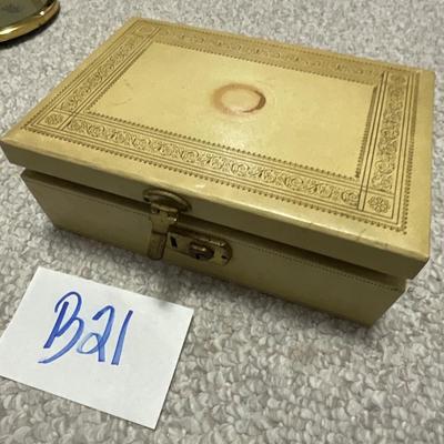 B21-jewelry box and contents