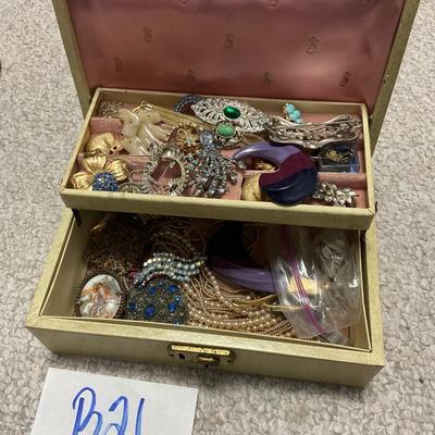 B21-jewelry box and contents