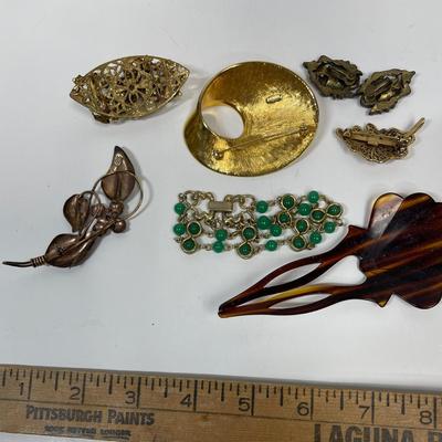 Very Retro JEWELRY LOT - Jade Goldette Bracelet, Monet Pin Tortoise hair pin, Atlas Brooch, & Shoe clip