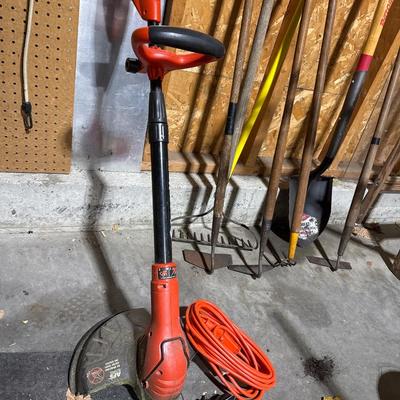Black & Decker Weed and Hedge Trimer