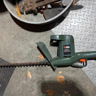 Black & Decker Weed and Hedge Trimer