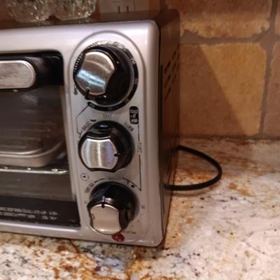 TOASTER OVEN, GLASS SHAKERS AND A HONEY POT
