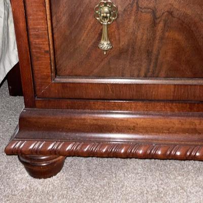B45-Gorgeous Night Stand