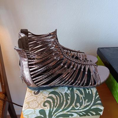 LADIES SAM EDELMAN AND LIME LIGHT SHOES SIZE 11