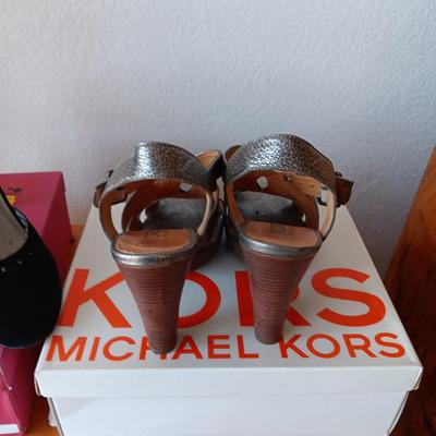 LADIES MICHAEL KORS & VANELI DRESS SHOES SIZE 11