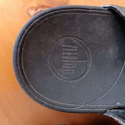 LADIES FITFLOP & JOSEF SEIBEL SHOES SIZE 11