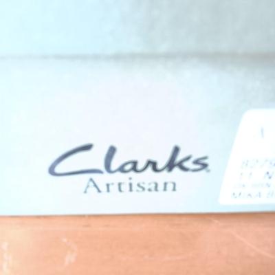 LADIES CLARKS ARTISAN BOOTS SIZE 11