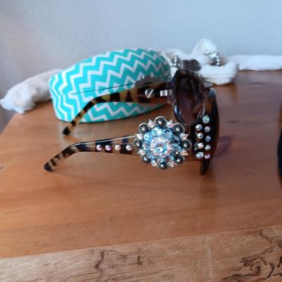 BRIGHTON AND OTHER SCARF, SIMPLY VERA & MONTANA WEST SUNGLASSES