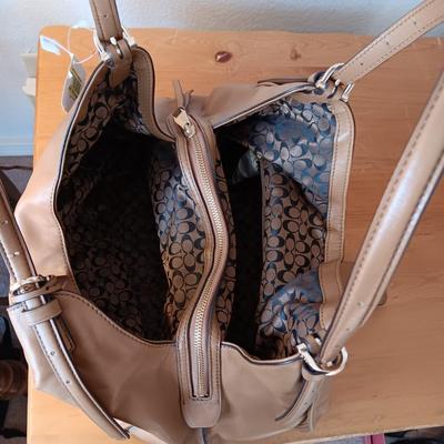 NEW WITH TAG COACH PURSE
