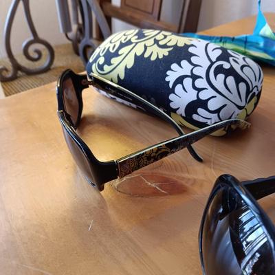VERA BRADLEY AND 2 OTHER PAIRS OF LADIES SUNGLASSES, 2 WATCHES AND A SCARF