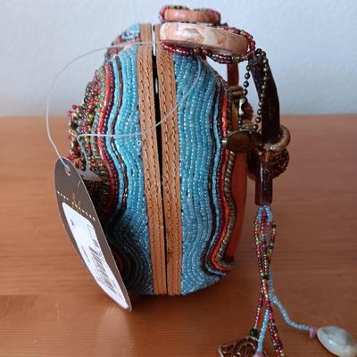 FASCINATING UNIQUE PURSE, A SURE CONVERSATION PIECE PLUS 2 WATCHES