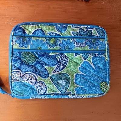 A PURSE AND KINDLE/TABLET BAG BY VERA BRADLEY