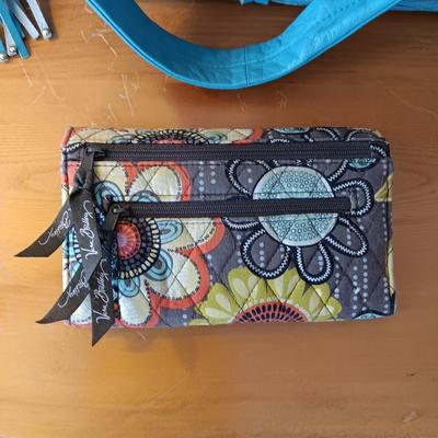 MAKOWSKI LEATHER PURSE AND A VERA BRADLEY WALLET