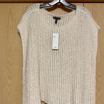 Eileen Fisher Cream Eyelash top L