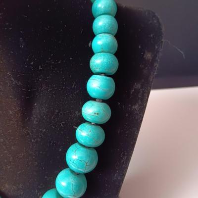 TURQUOISE STYLE BEADED NECKLACE