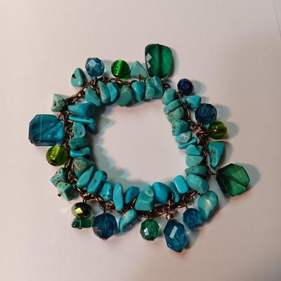 TURQUOISE WITH GLASS BEADS BRACELET
