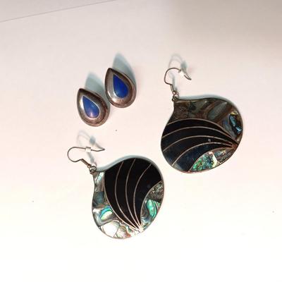 STERLING TEARDROP EARRINGS W/BLUE STONE AND ABALONE EARRINGS MARKED ALPACA MEXICO