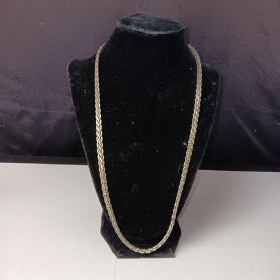 STERLING SILVER CHAIN NECKLACE