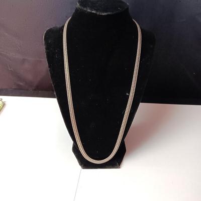 STERLING SILVER CHAIN NECKLACE
