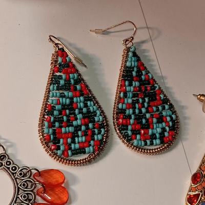 RED BEADED NECKLACE AND 3 PAIRS OF EARRINGS