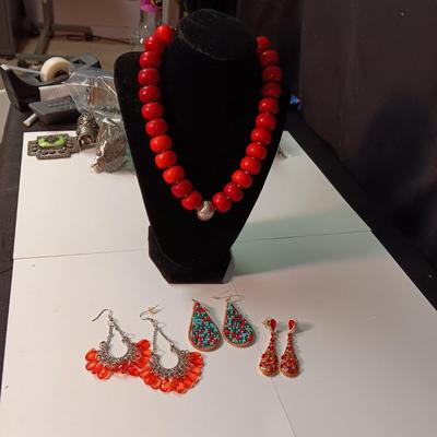 RED BEADED NECKLACE AND 3 PAIRS OF EARRINGS
