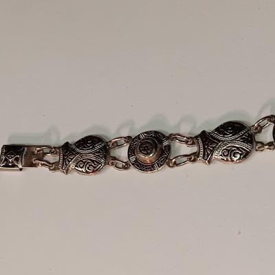 2 BRACELETS (1 MARKED SPAIN) AND 3 PAIRS OF PIERCED EARRINGS