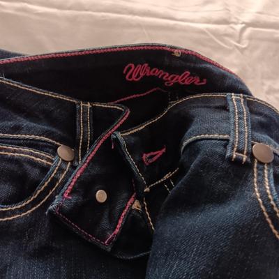 LADIES JEANS SIZE 11/12