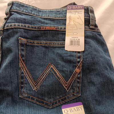 2 NEW, 1 LIKE NEW LADIES JEANS SIZE 11/12
