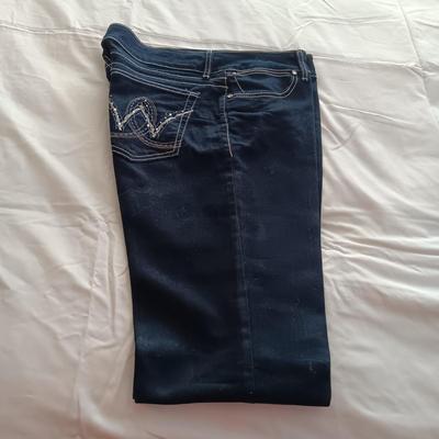 LADIES JEANS AND PANTS SIZE 11/12